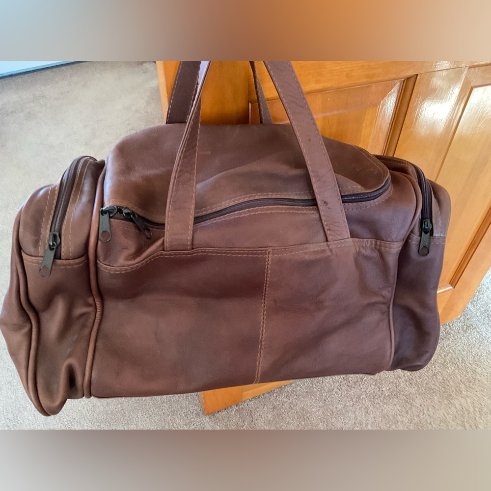 Valdez leather duffel bag